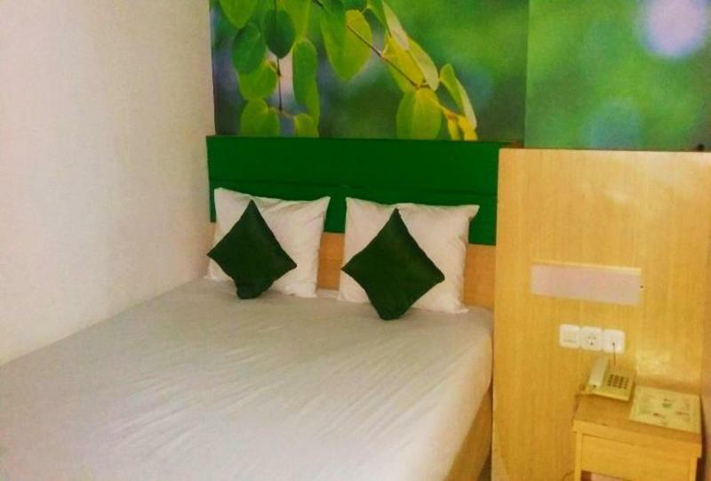 Reddoorz @ Hotel Arimbi Dewi Sartika Baru Бандунг Екстериор снимка