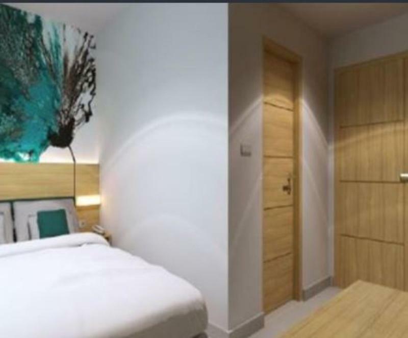 Reddoorz @ Hotel Arimbi Dewi Sartika Baru Бандунг Екстериор снимка